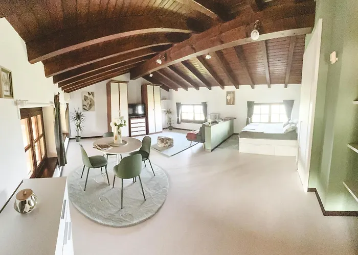 בית הארחה Belvedere Sul ארונה